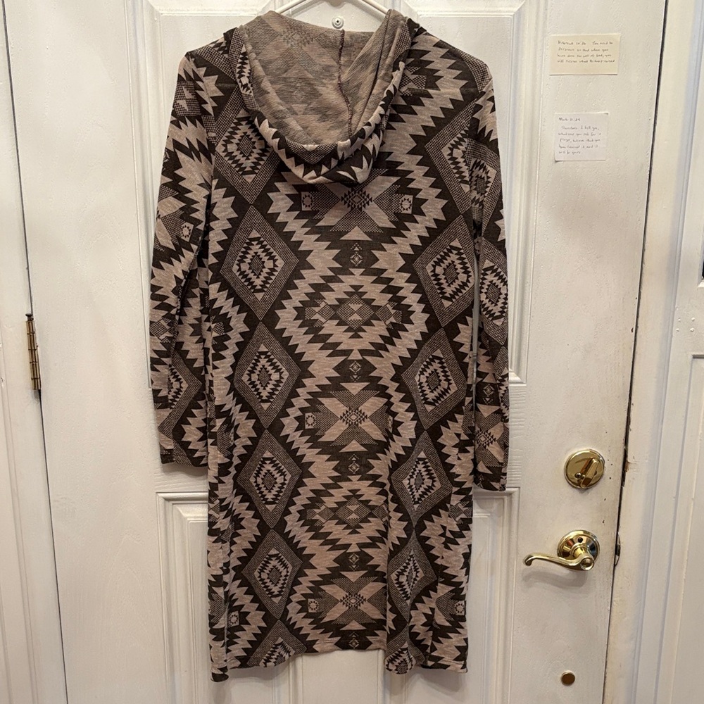 Geometric Patterned Long Cardigan - Picture 3 of 3